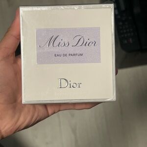 Miss Dior Eau de Parfum 100 ml sealed